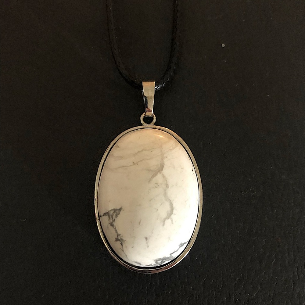 White Howlite Natural Stone Pendant with leather necklace.